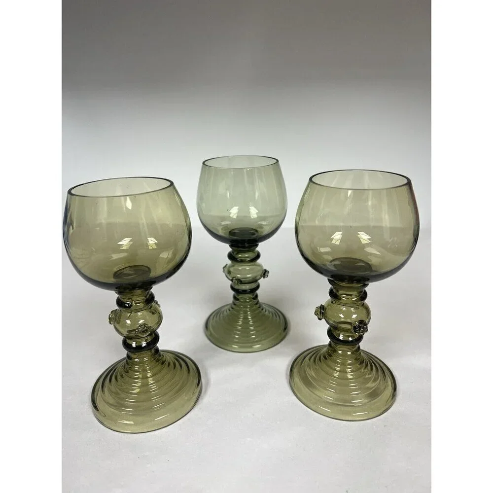 Theresienthal in Bavaria, glass pattern 544. Green Victorian vine glasses set 3